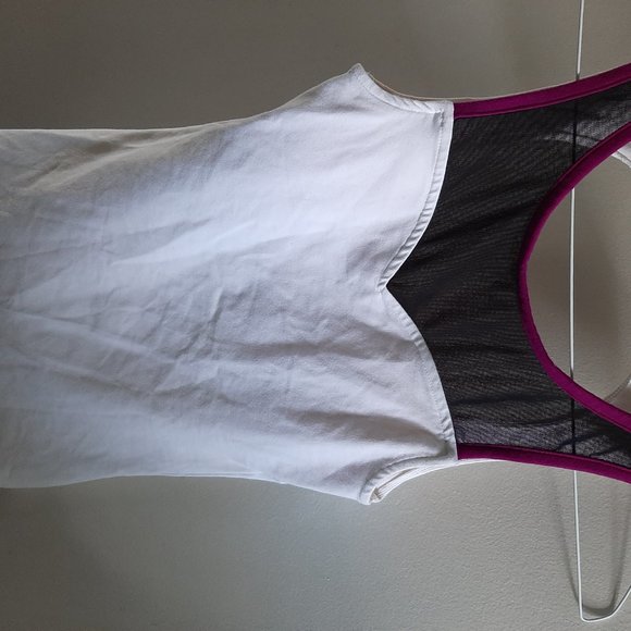 Omberry  White Tank Top Yogawear Open Back Small - Picture 4 of 9